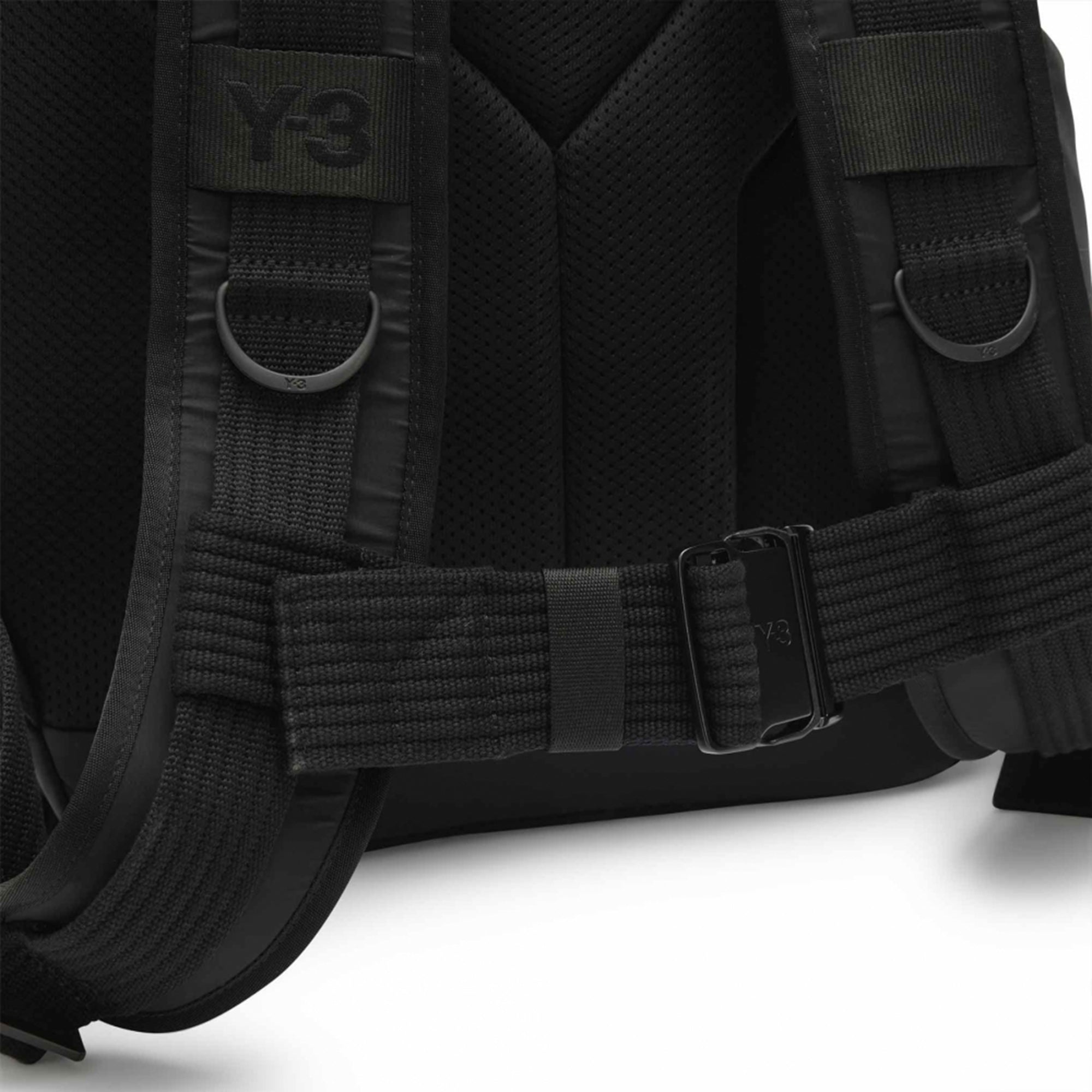 Y-3 UT BP BLACK – Maison Threads